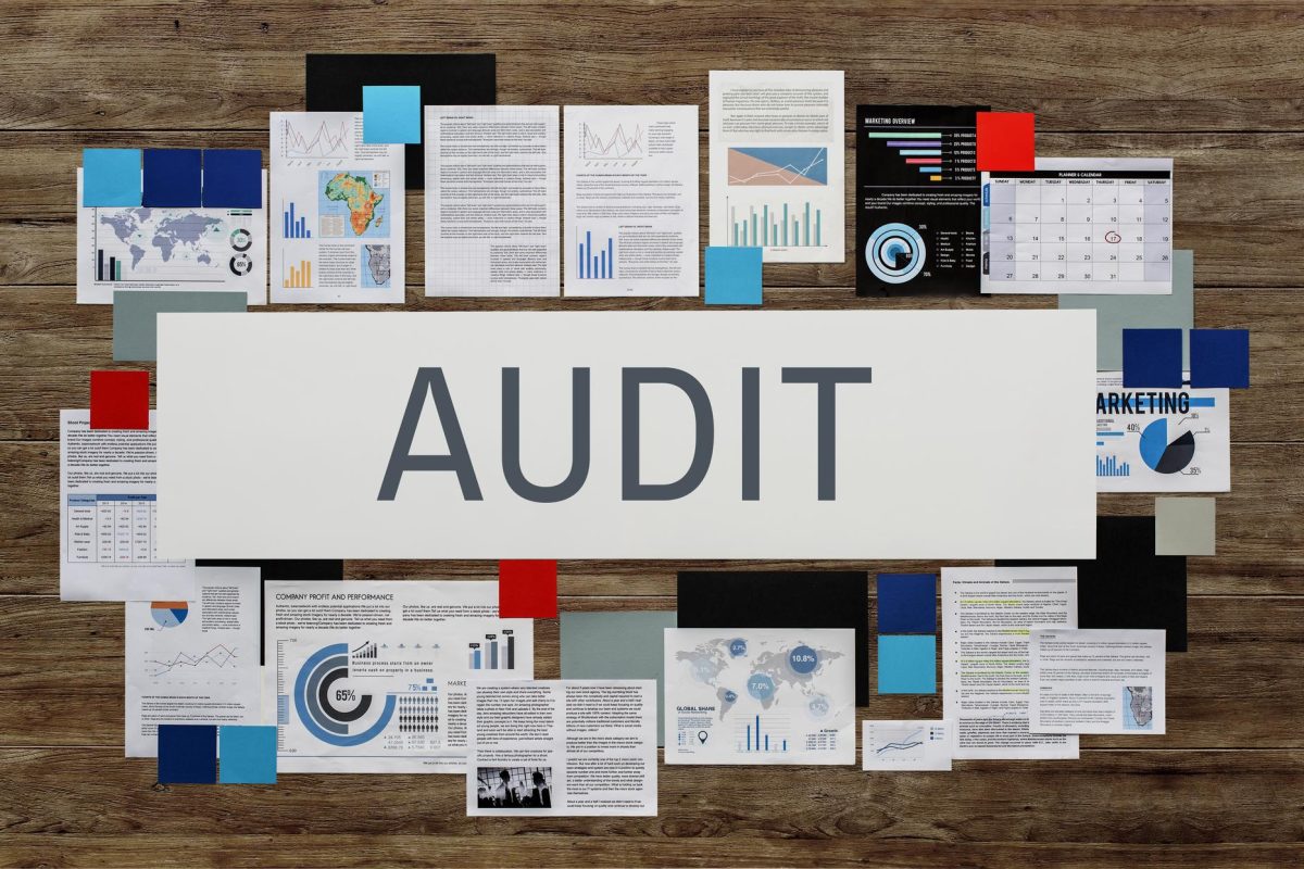 audit-compliance-evaluation-financial-statement-concept